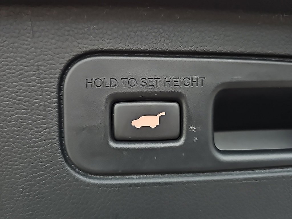 Used 2025 Honda Pilot Elite image 9