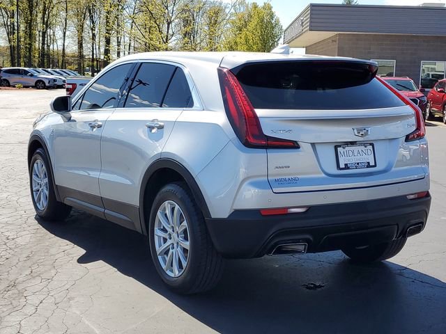 Used 2019 Cadillac XT4 Luxury w/ Cold Weather Package AWD/4WD image 4