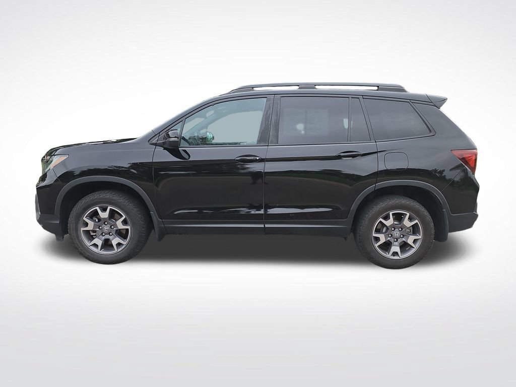 Used 2022 Honda Passport TrailSport image 2