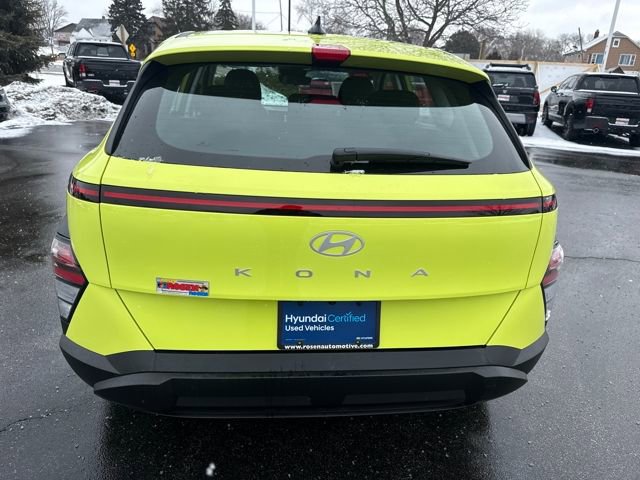 Certified 2025 Hyundai Kona SE image 4