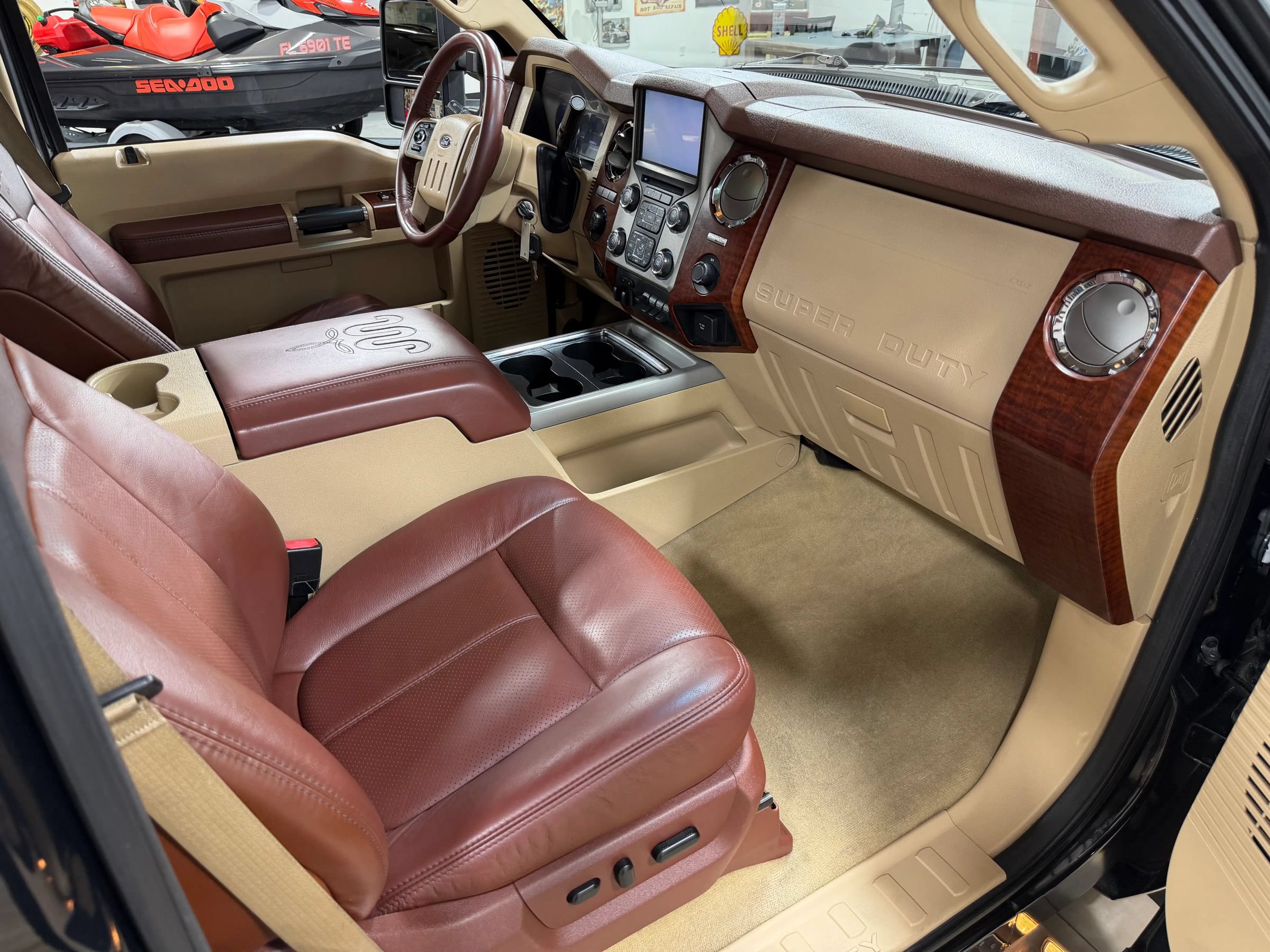 Used 2013 Ford F250 King Ranch w/ FX4 Off Road Pkg AWD/4WD image 20
