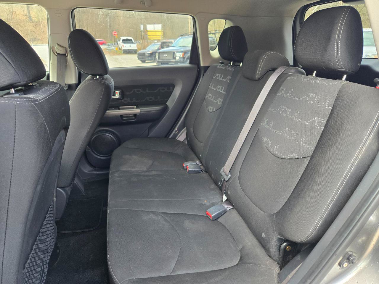 Used 2013 Kia Soul + FWD image 12