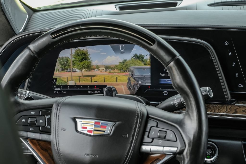 Used 2021 Cadillac Escalade ESV Premium Luxury Platinum AWD/4WD image 18