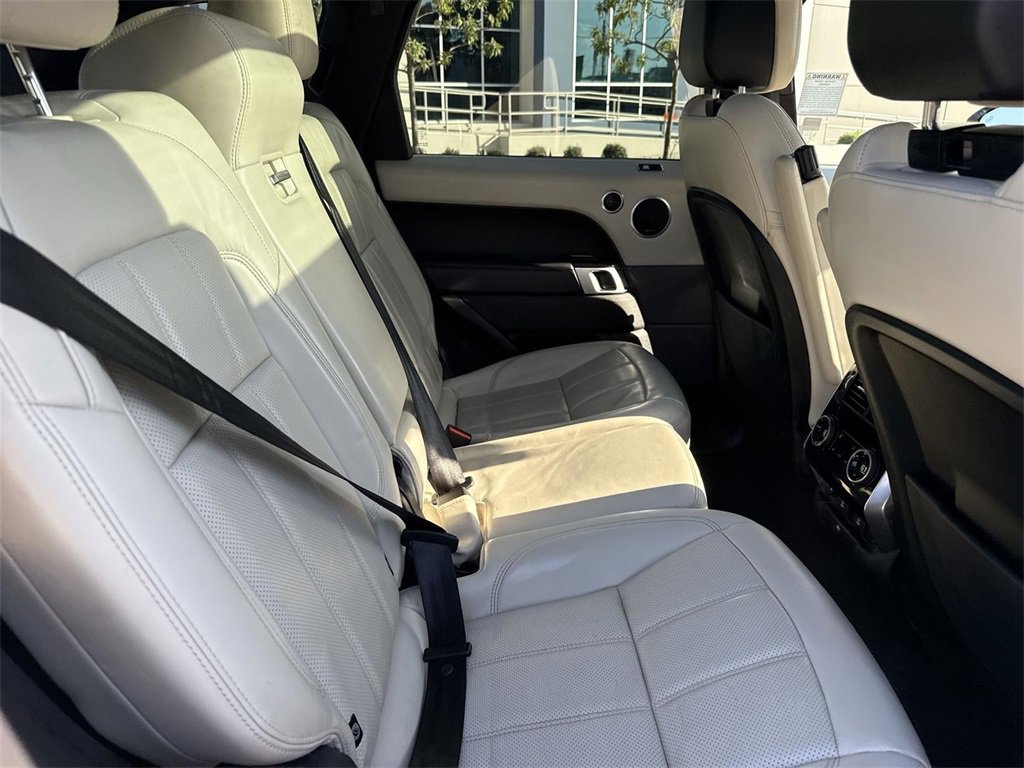 Used 2019 Land Rover Range Rover Sport Supercharged image 27