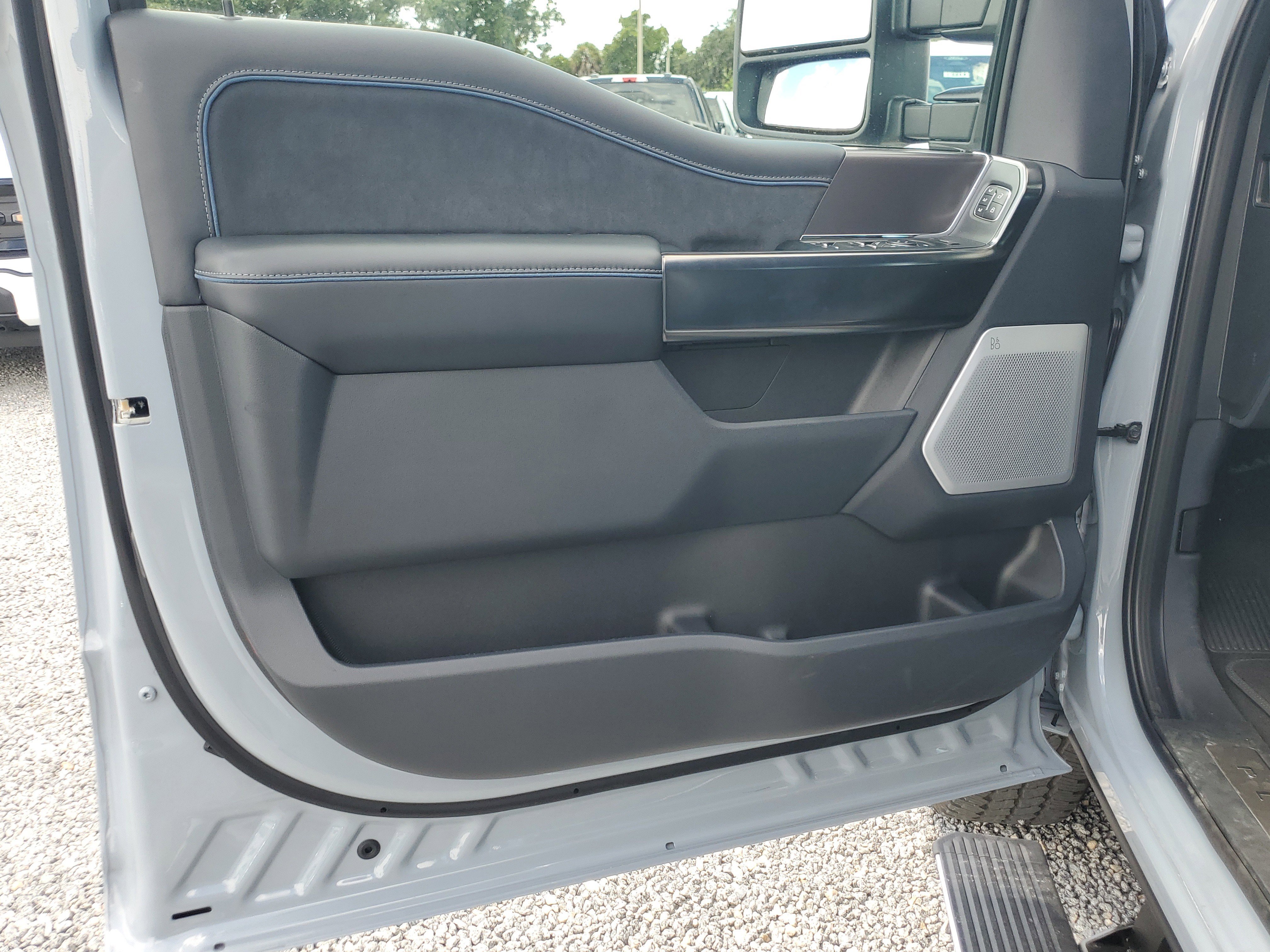 New 2026 Ford F250 Platinum image 16