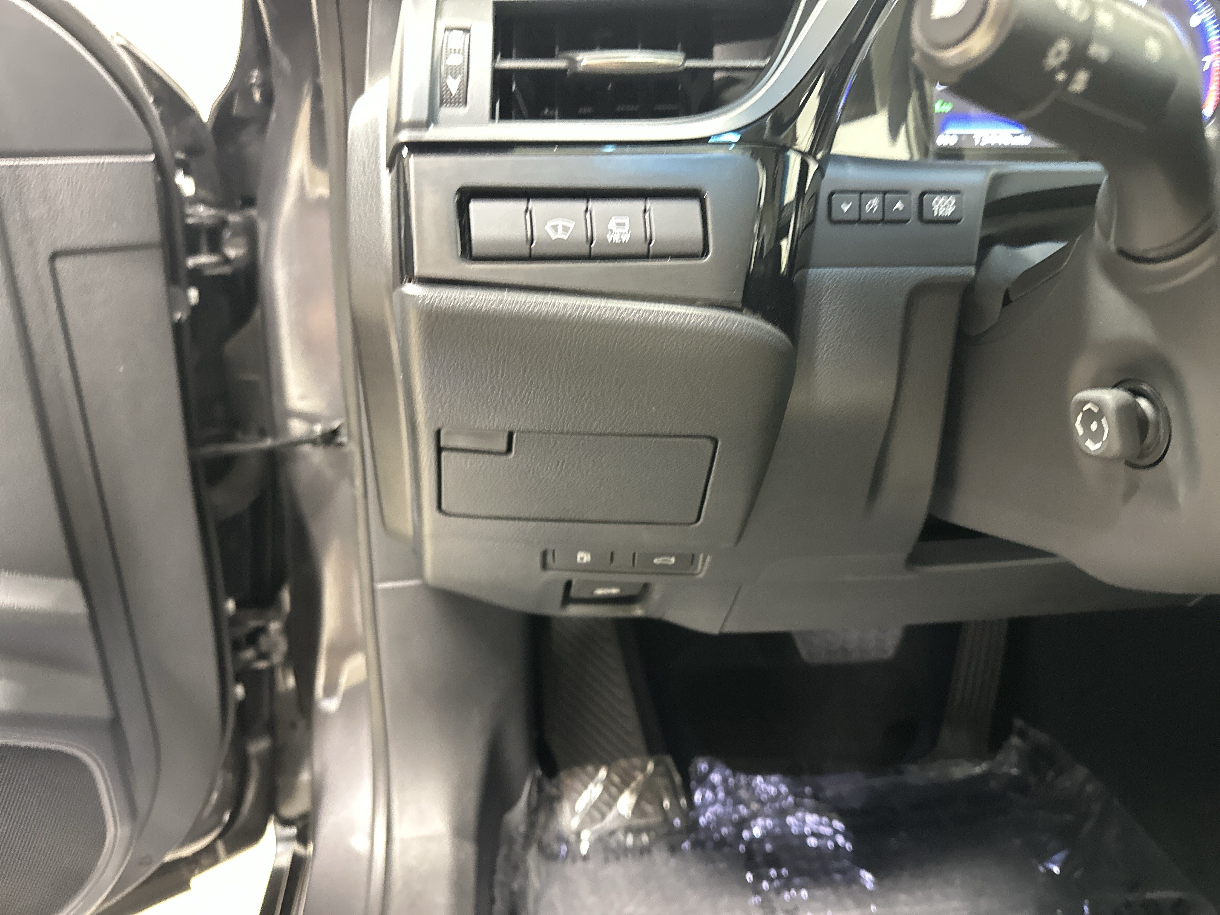 Certified 2025 Lexus ES 350 w/ Accessory Package (Z2) FWD image 37