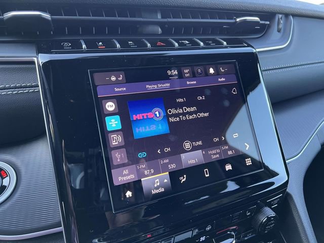 New 2025 Jeep Grand Cherokee L Laredo w/ Luxury Tech Group I image 18