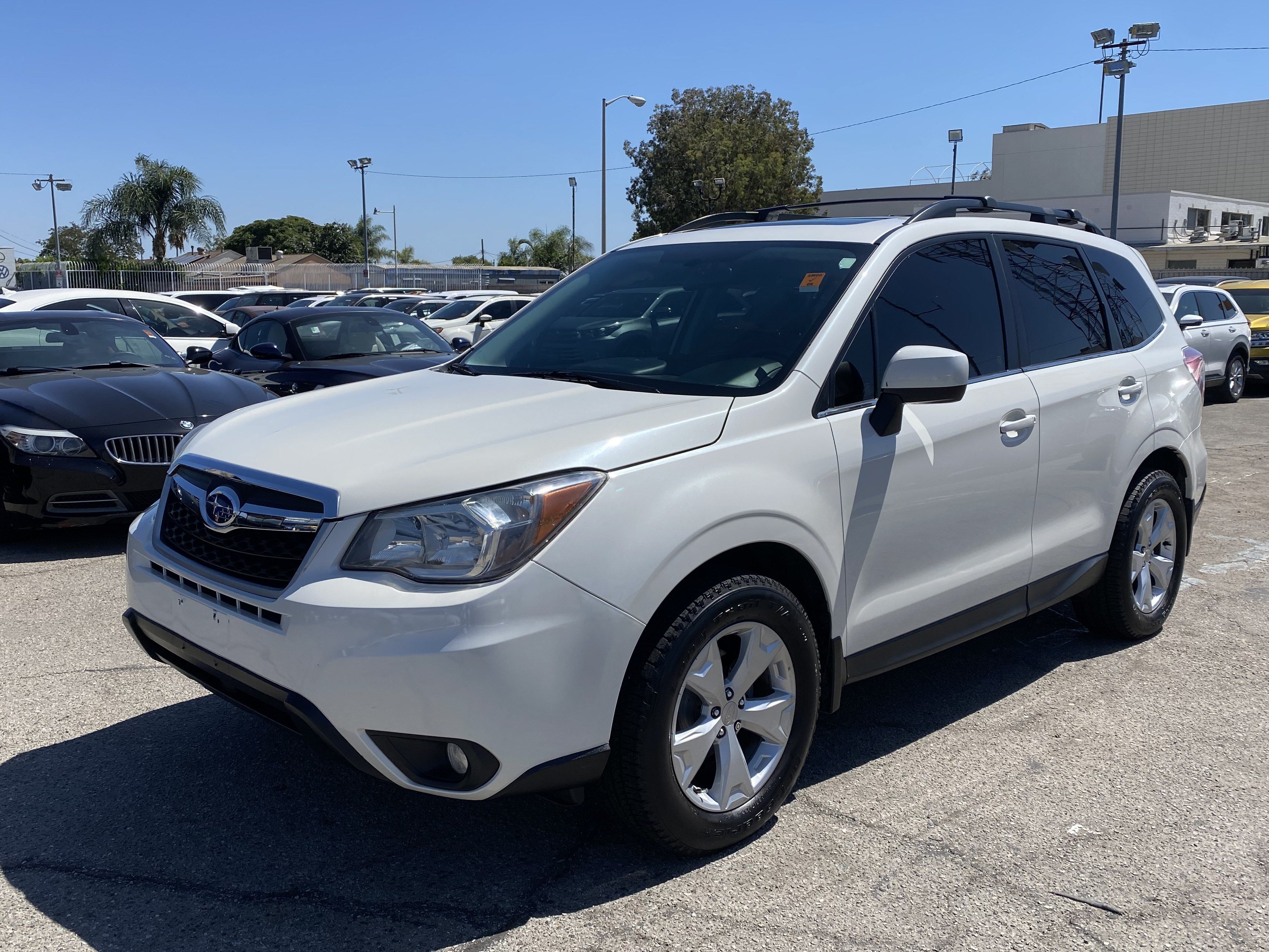 Used 2016 Subaru Forester 2.5i Limited AWD/4WD image 2