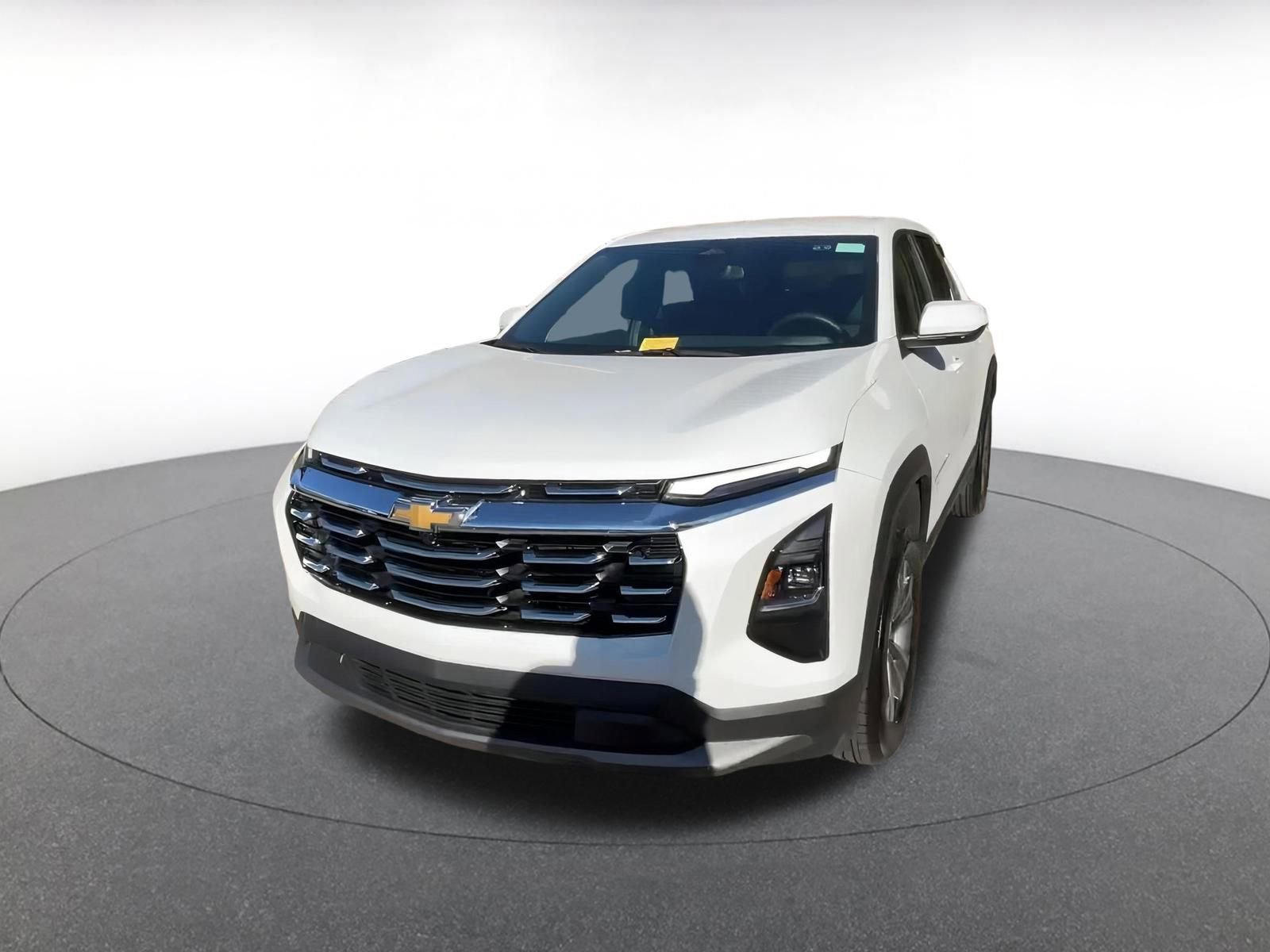 Used 2025 Chevrolet Equinox LT image 7