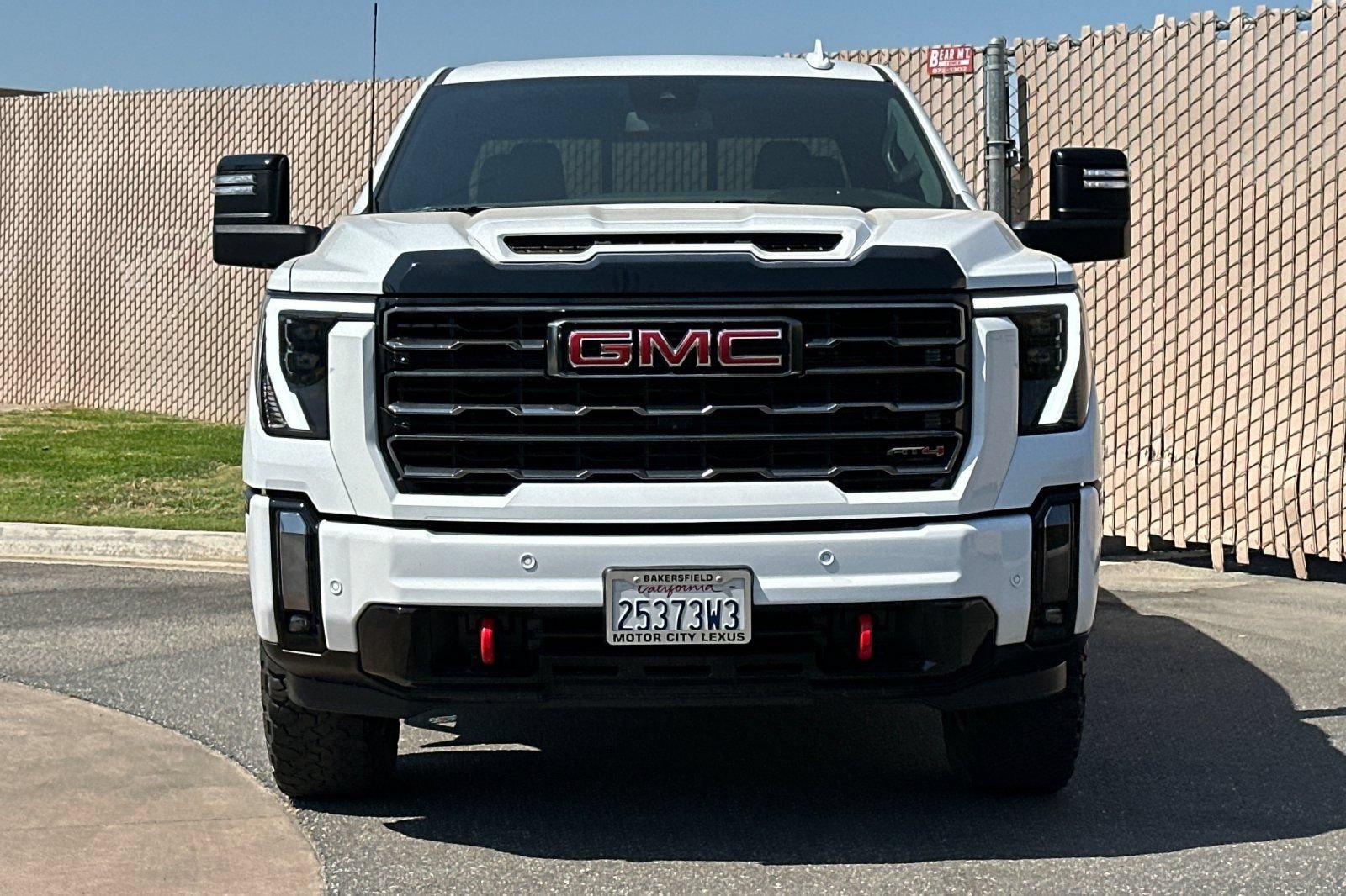 Used 2024 GMC Sierra 2500 AT4 w/ AT4 Preferred Package AWD/4WD image 10