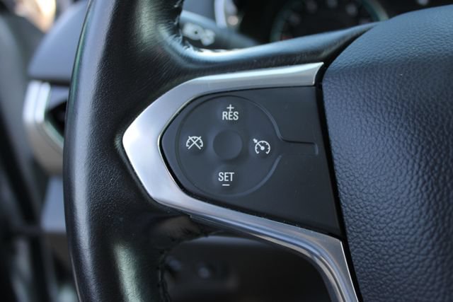 Used 2021 Chevrolet Traverse LT FWD image 10