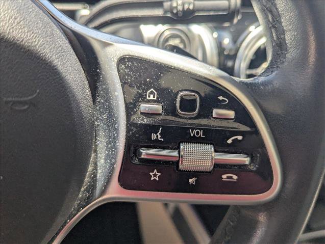 Used 2023 Mercedes-Benz GLB 250 4MATIC image 11