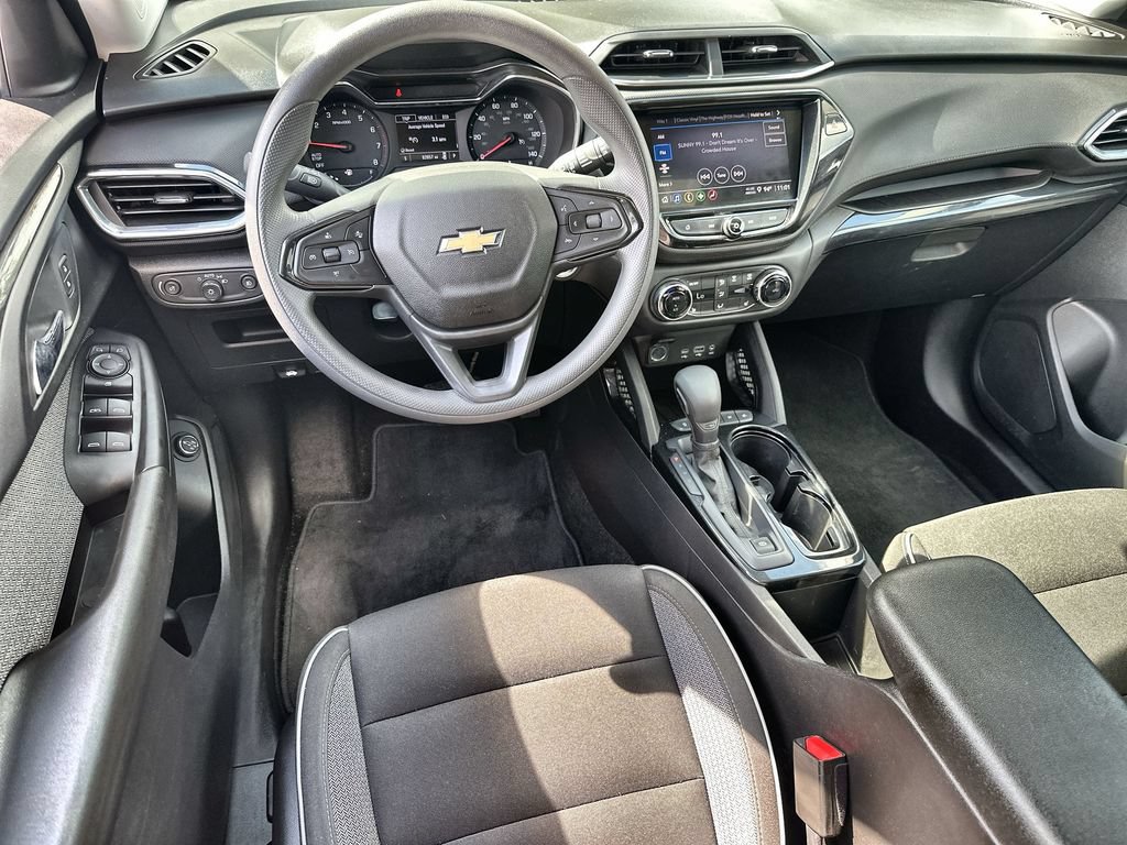 Used 2021 Chevrolet TrailBlazer LT w/ Sun and Liftgate Package FWD image 20