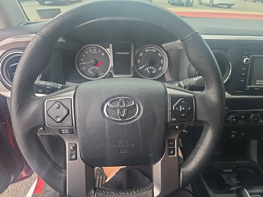 Used 2018 Toyota Tacoma SR5 image 14