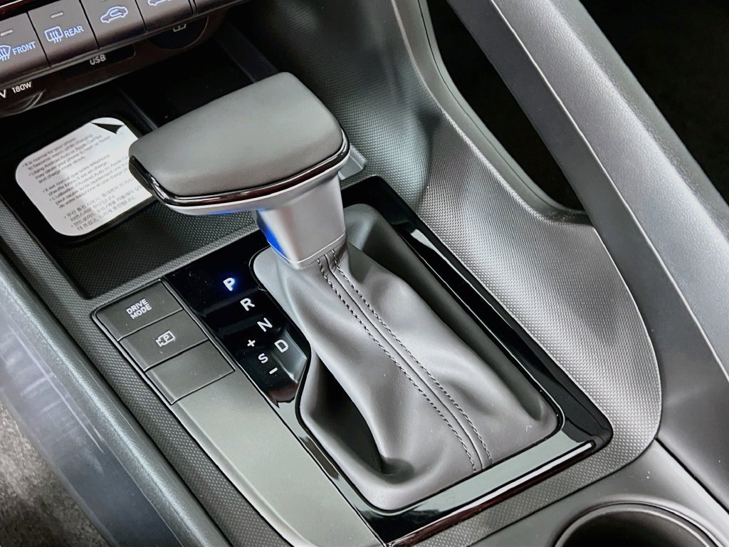 New 2026 Hyundai Elantra SEL Sport FWD image 14