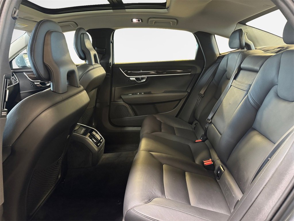 Used 2018 Volvo S90 T5 Momentum w/ Convenience Package image 24