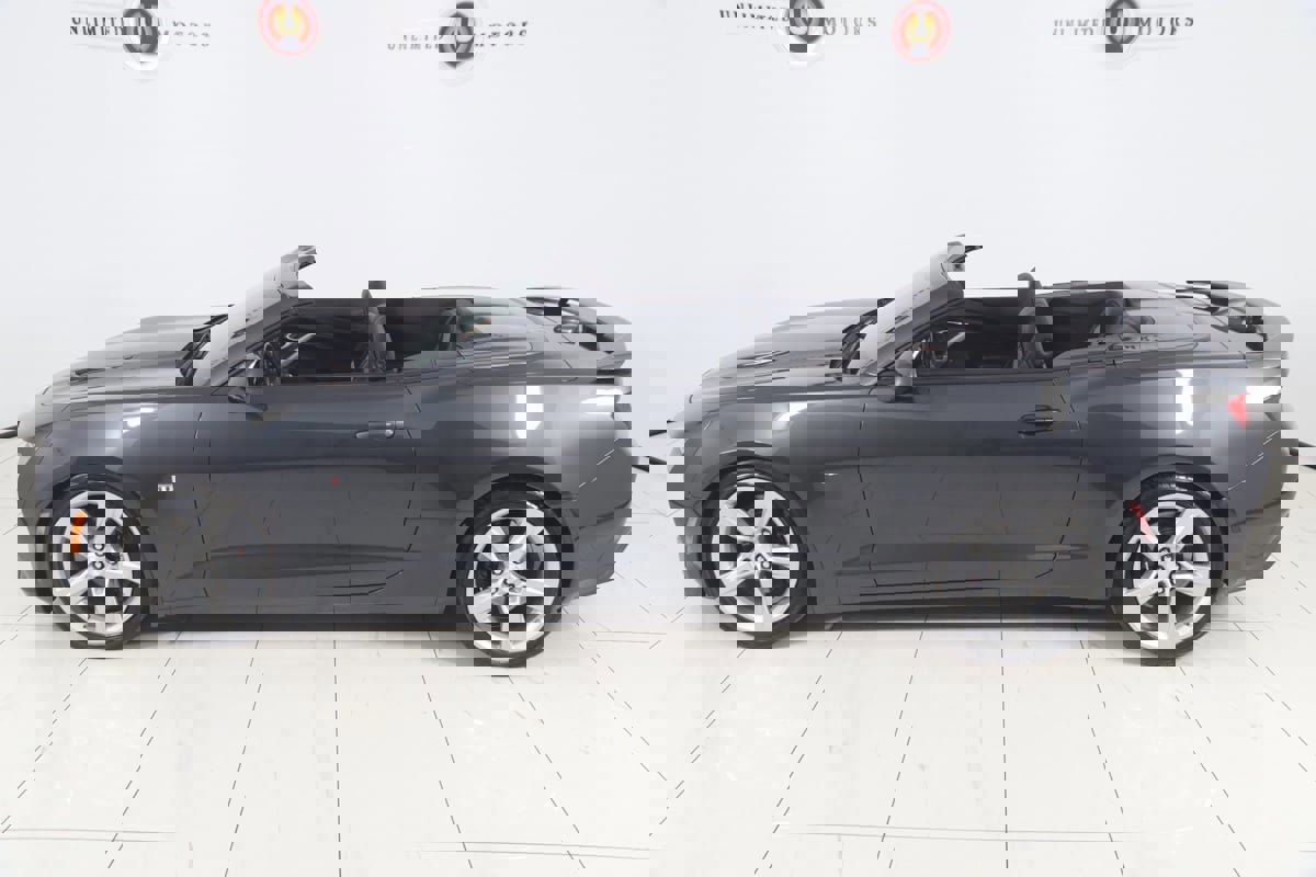 Used 2017 Chevrolet Camaro SS image 31