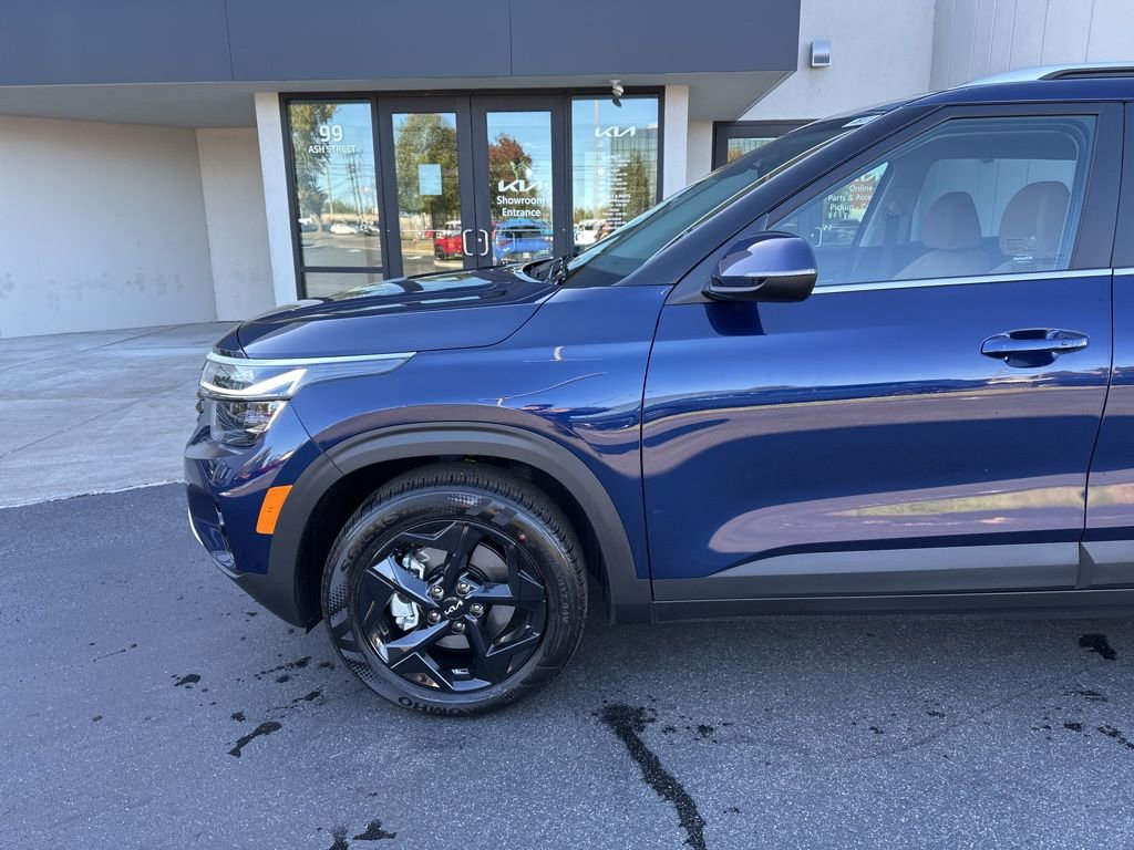 New 2026 Kia Seltos EX w/ EX Sunroof Package image 11