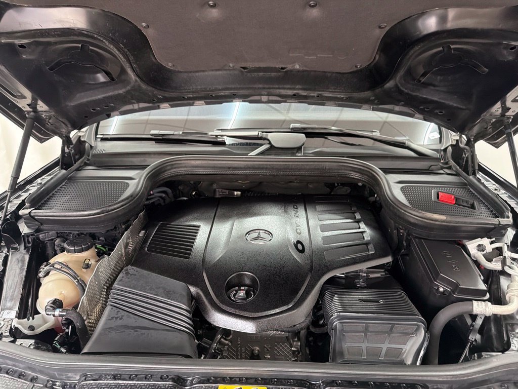 Used 2023 Mercedes-Benz GLS 450 4MATIC image 34