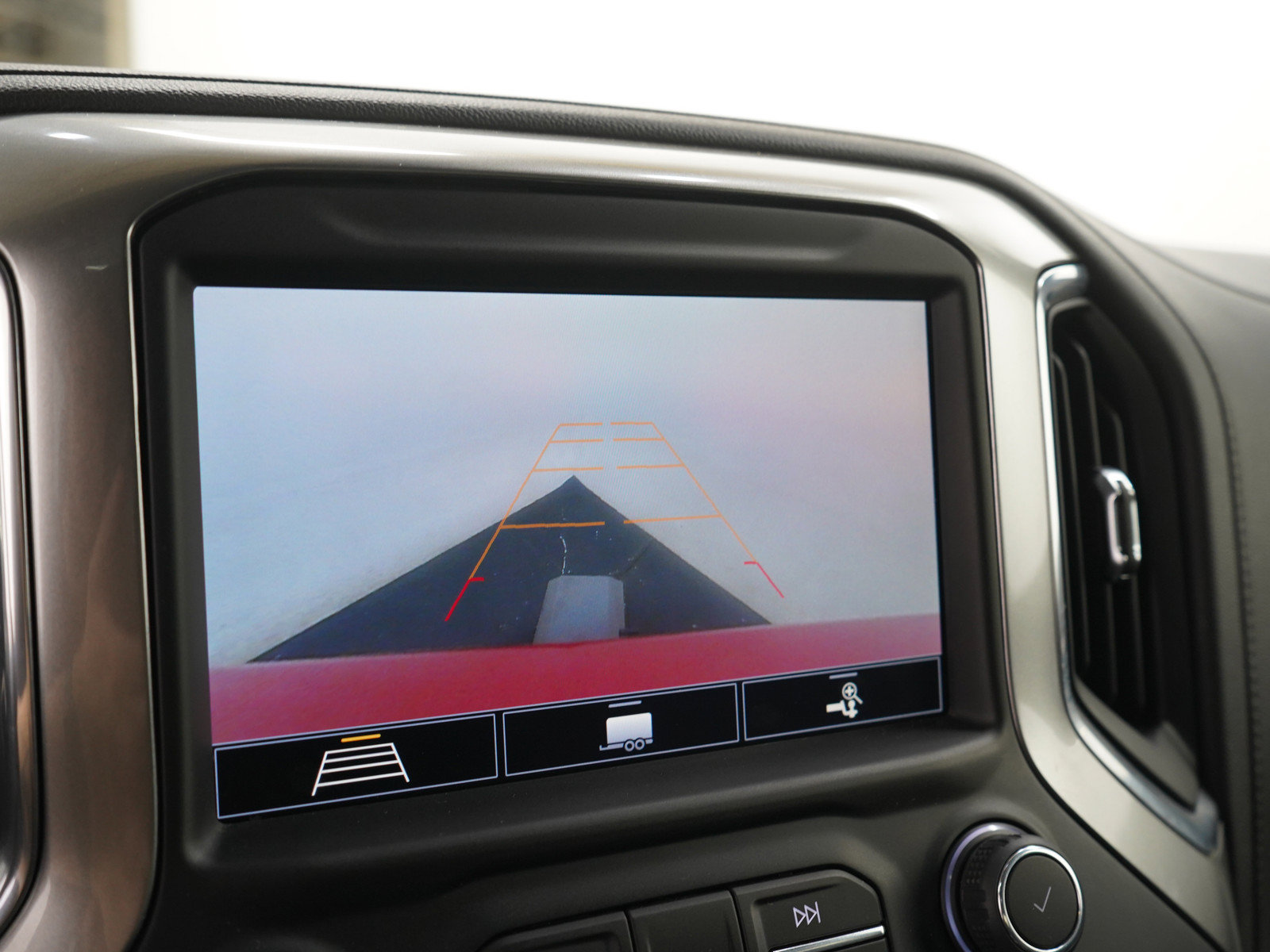 Used 2020 Chevrolet Silverado 1500 LT Trail Boss AWD/4WD image 30