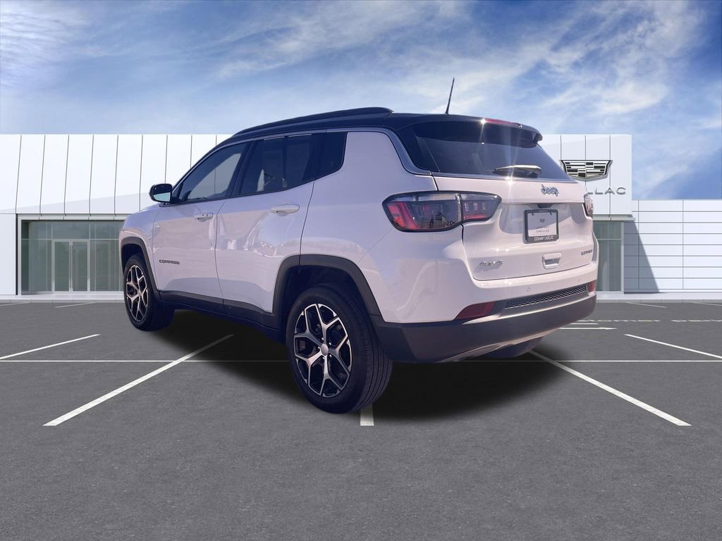 Used 2024 Jeep Compass Limited image 6