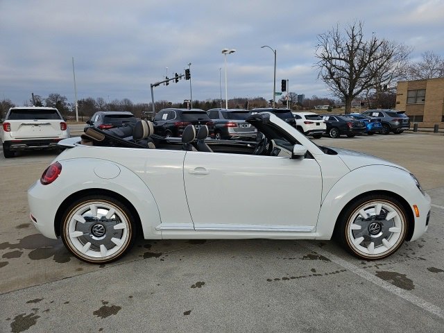 Used 2019 Volkswagen Beetle 2.0T Final Edition SEL image 9