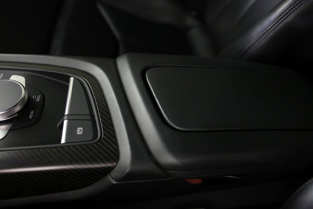 Used 2017 Audi R8 V10 w/ Carbon Exterior Package image 44