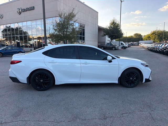 Used 2026 Toyota Camry SE w/ Convenience Package FWD image 7