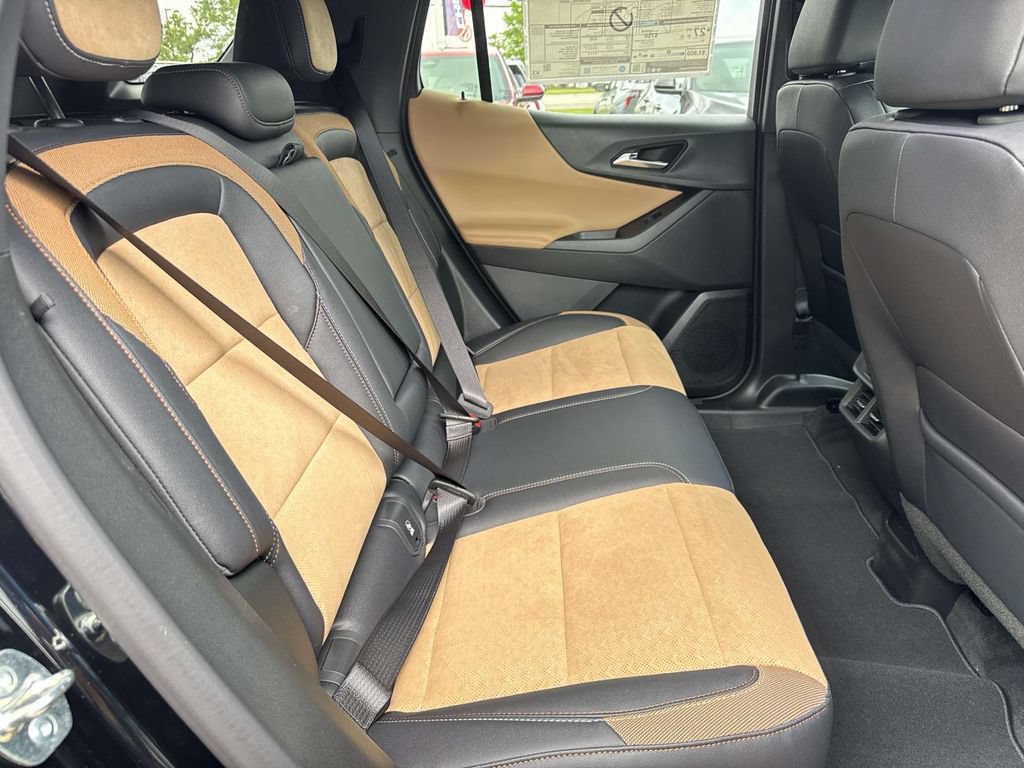 New 2026 Chevrolet Equinox ACTIV w/ Convenience Package III FWD image 13