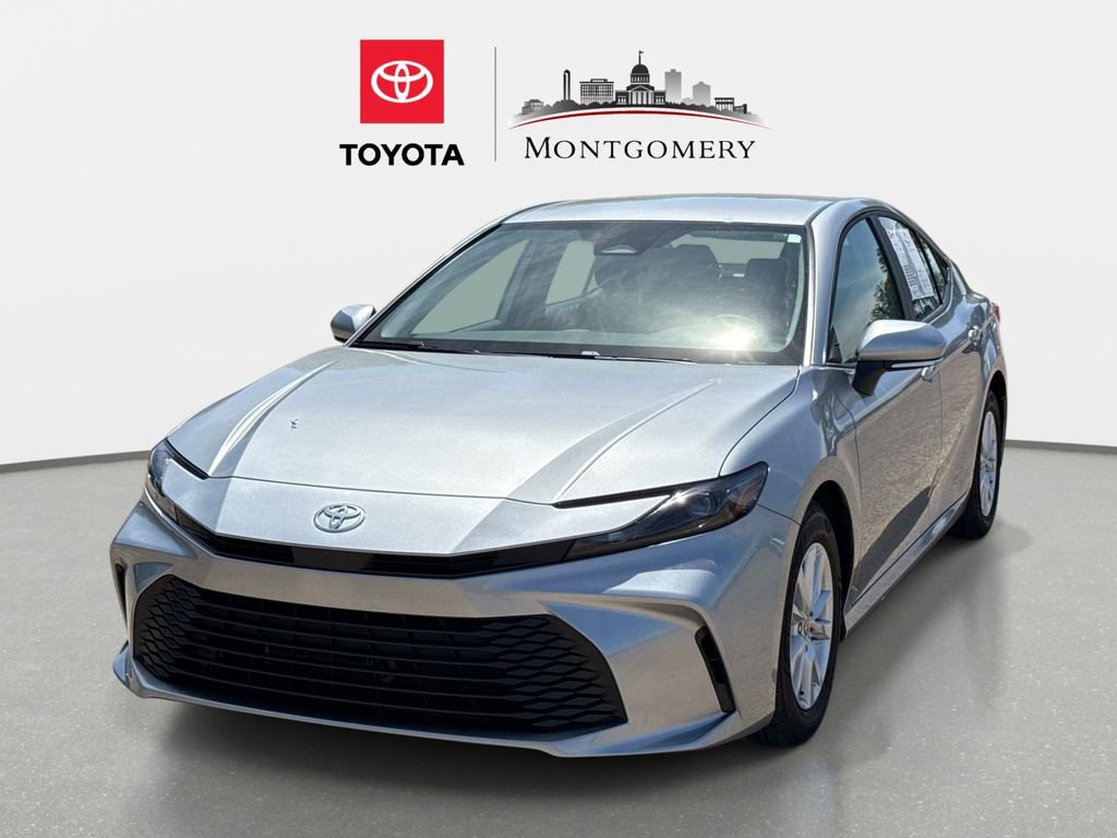 Used 2025 Toyota Camry LE w/ Convenience Package image 7
