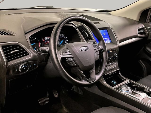 Used 2020 Ford Edge SE FWD image 12