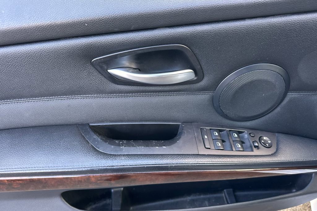 Used 2011 BMW 335i Sedan RWD image 10
