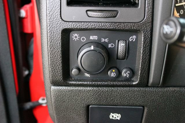 Used 2009 HUMMER H3T w/ Appearance Package AWD/4WD image 14