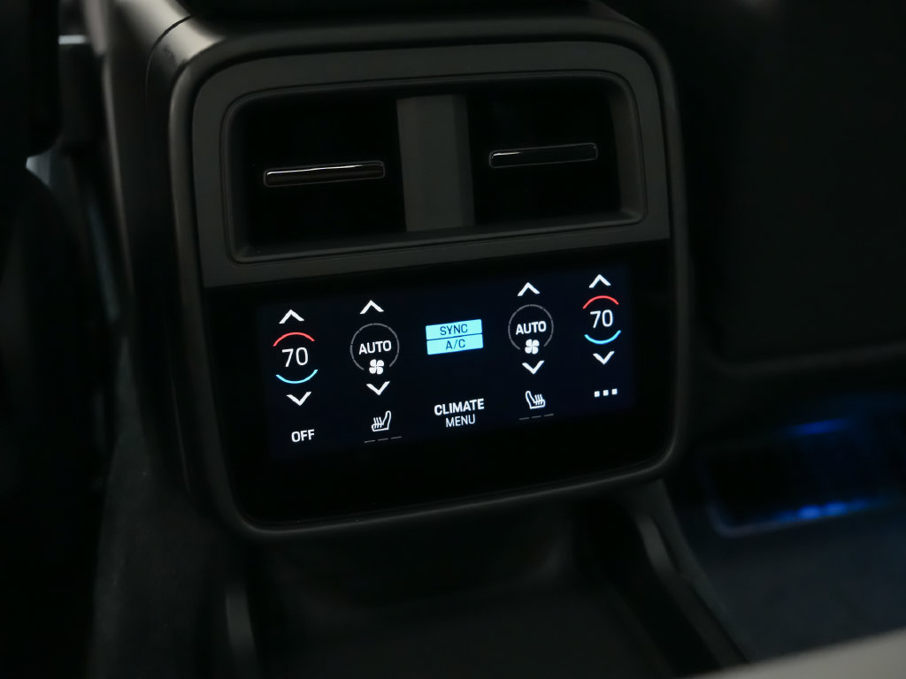 New 2026 Porsche Taycan 4S AWD/4WD image 21