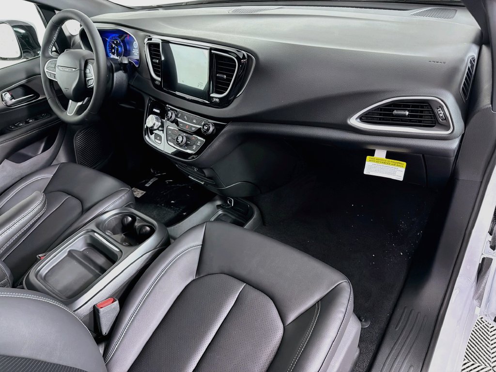 New 2027 Chrysler Pacifica LX FWD image 29