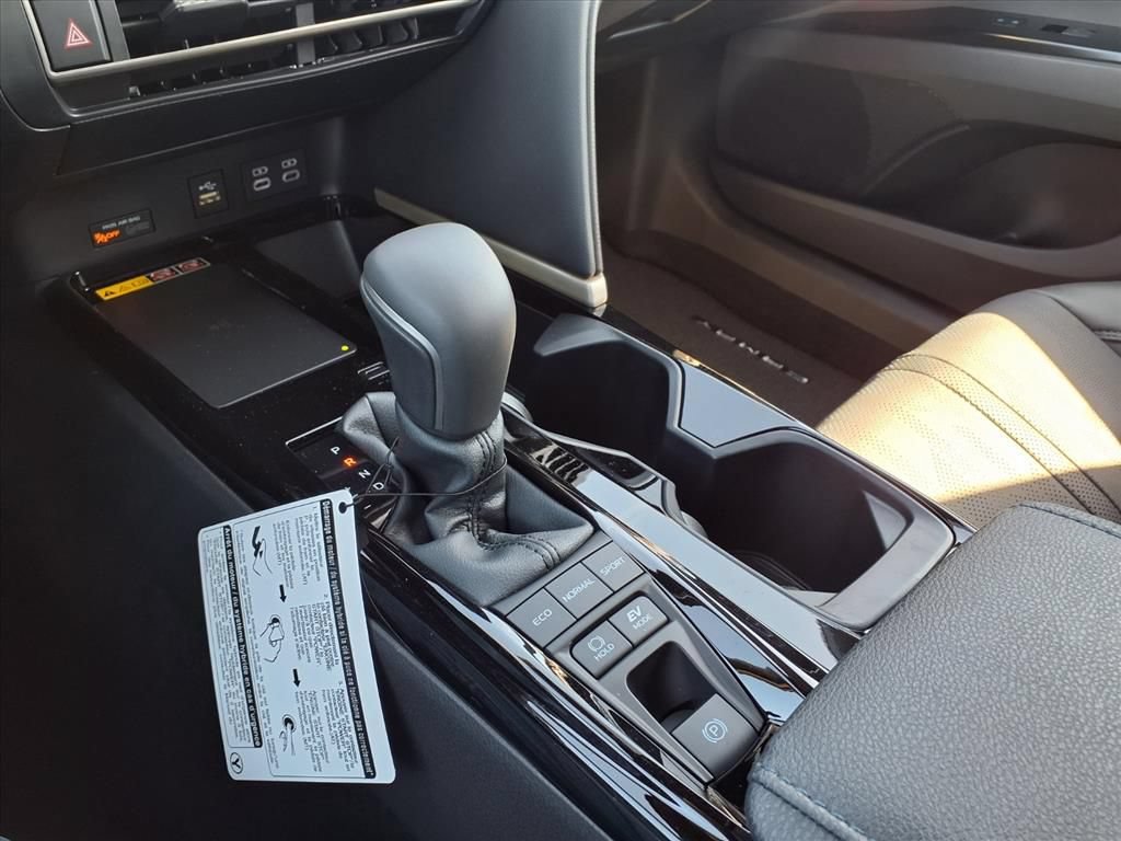 Used 2026 Toyota Camry XSE FWD image 16