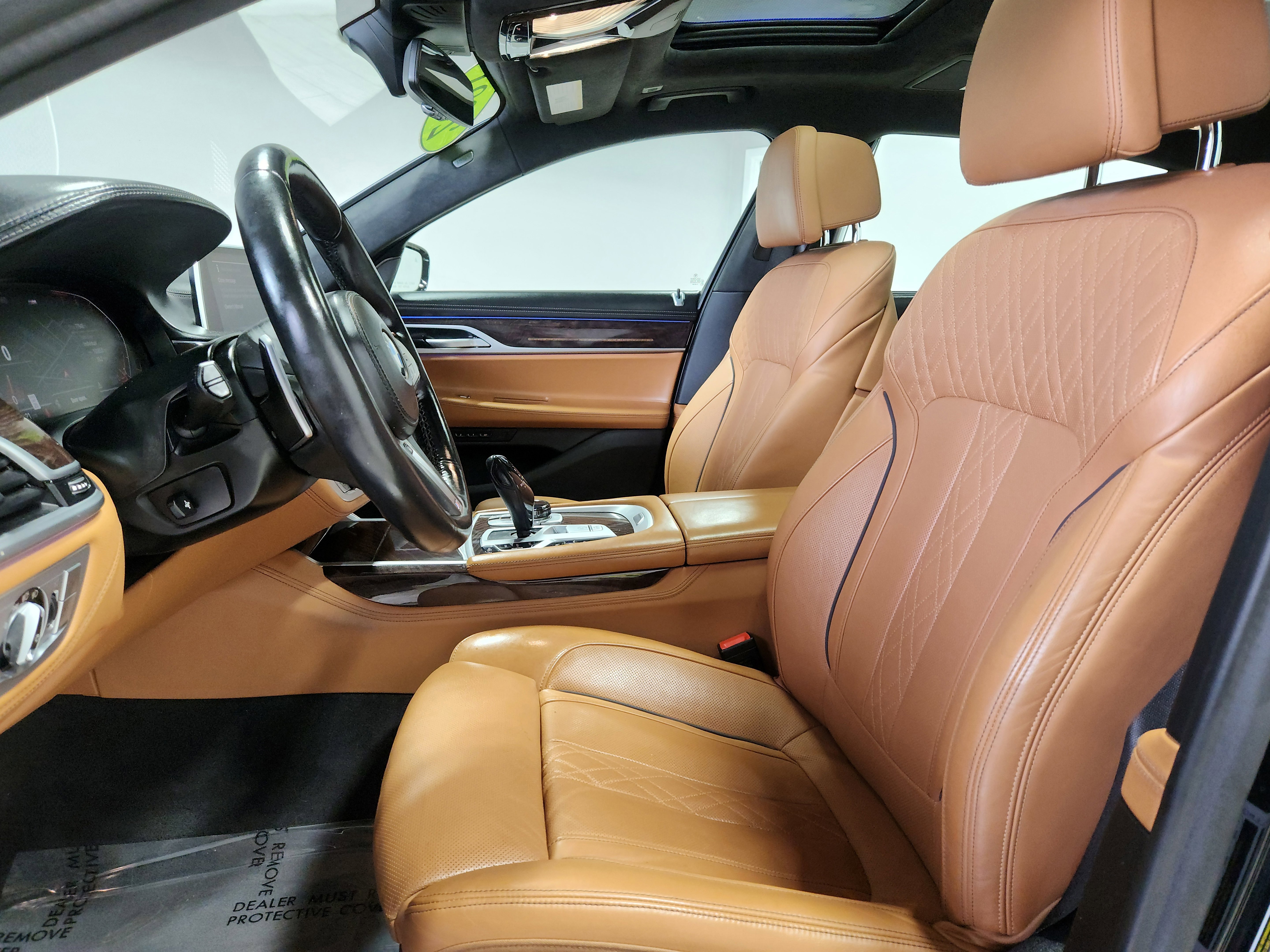 Used 2021 BMW 740i w/ M Sport Package image 11