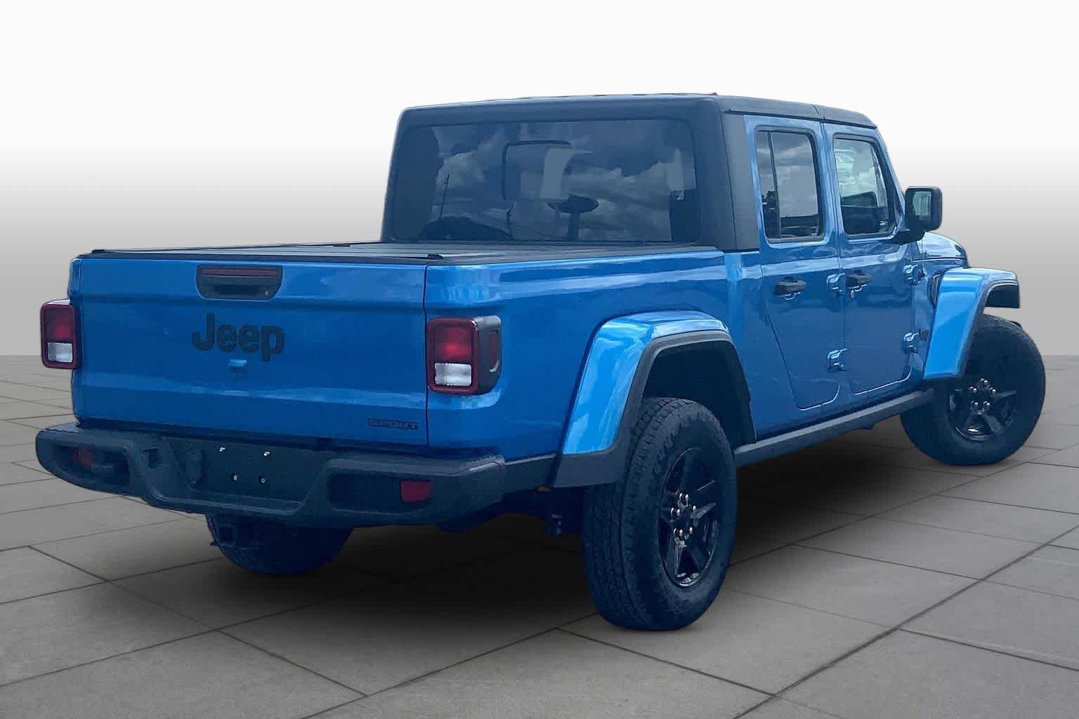 Used 2021 Jeep Gladiator Sport AWD/4WD image 13