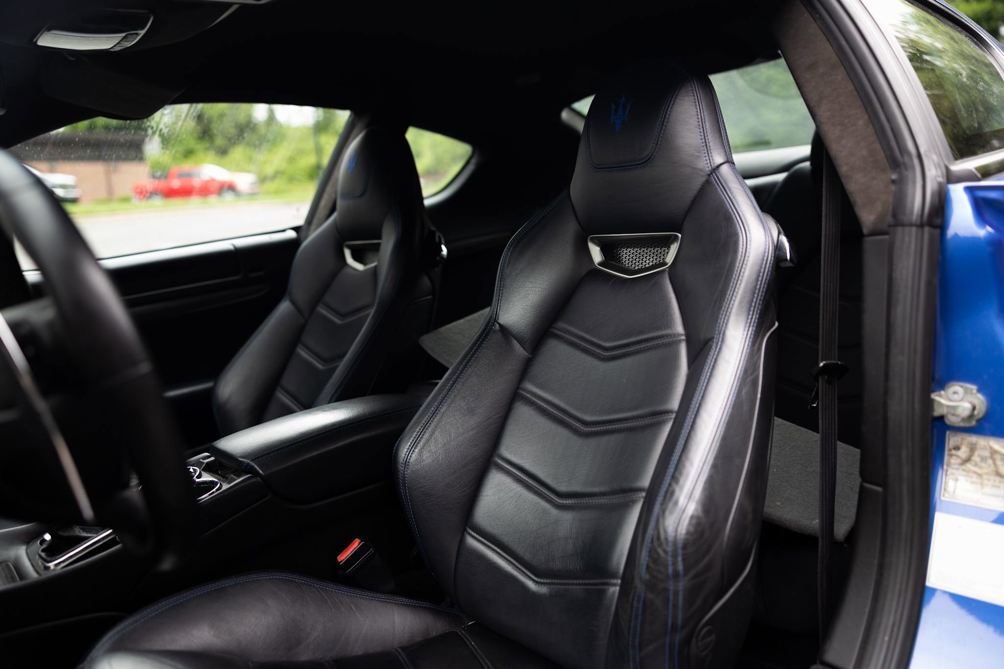 Used 2013 Maserati GranTurismo Sport RWD image 3