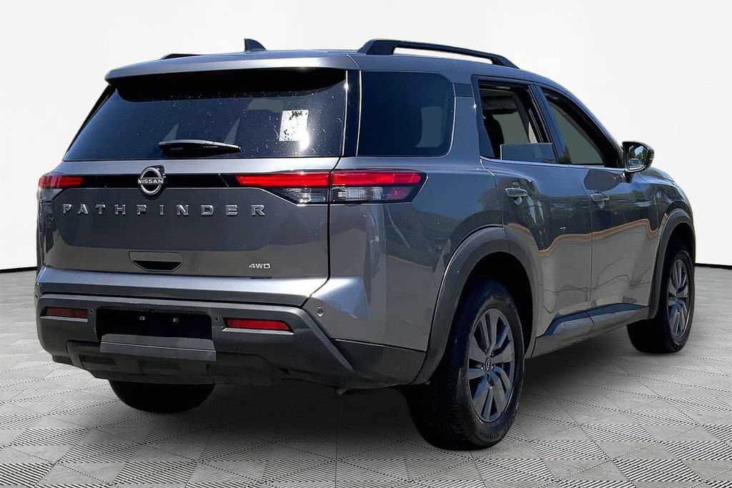Used 2025 Nissan Pathfinder SV AWD/4WD image 5