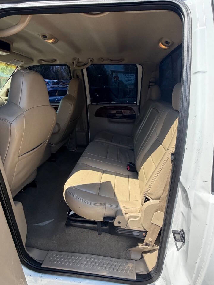 Used 2005 Ford F350 Lariat image 10