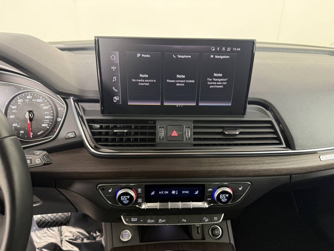 Used 2023 Audi Q5 2.0T Premium w/ Convenience Package AWD/4WD image 21