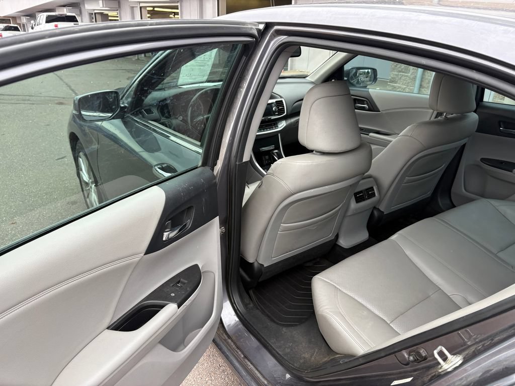 Used 2014 Honda Accord EX-L image 25