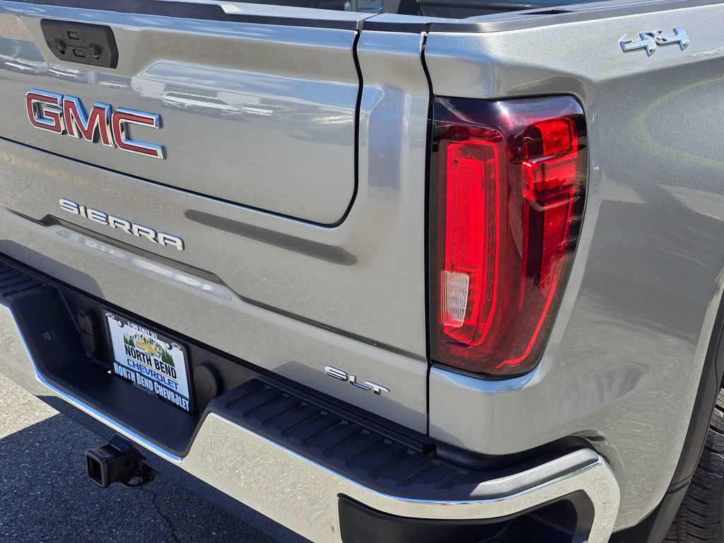 Used 2025 GMC Sierra 1500 SLT w/ SLT Premium Package AWD/4WD image 14