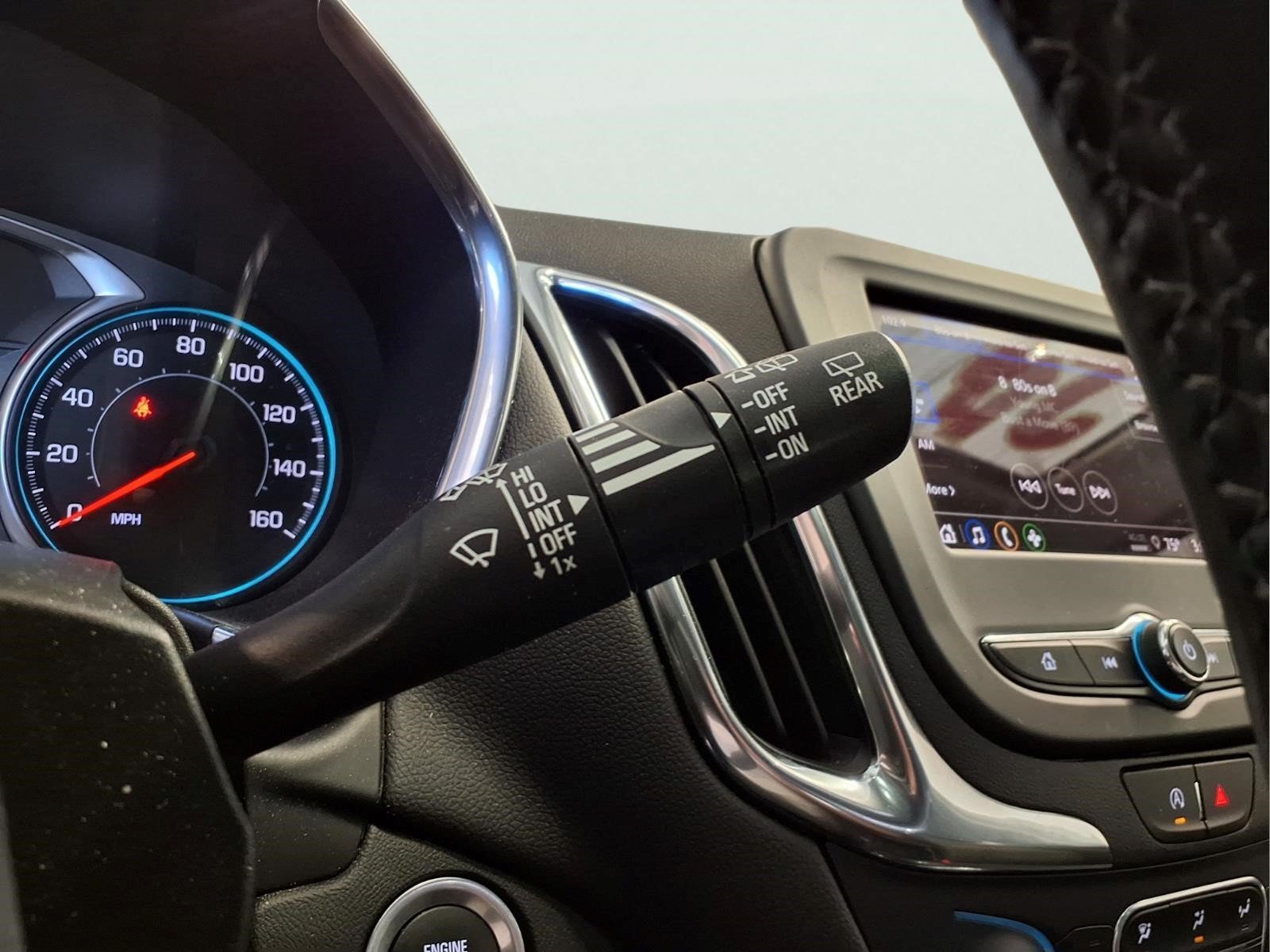 Certified 2024 Chevrolet Equinox LT FWD image 18