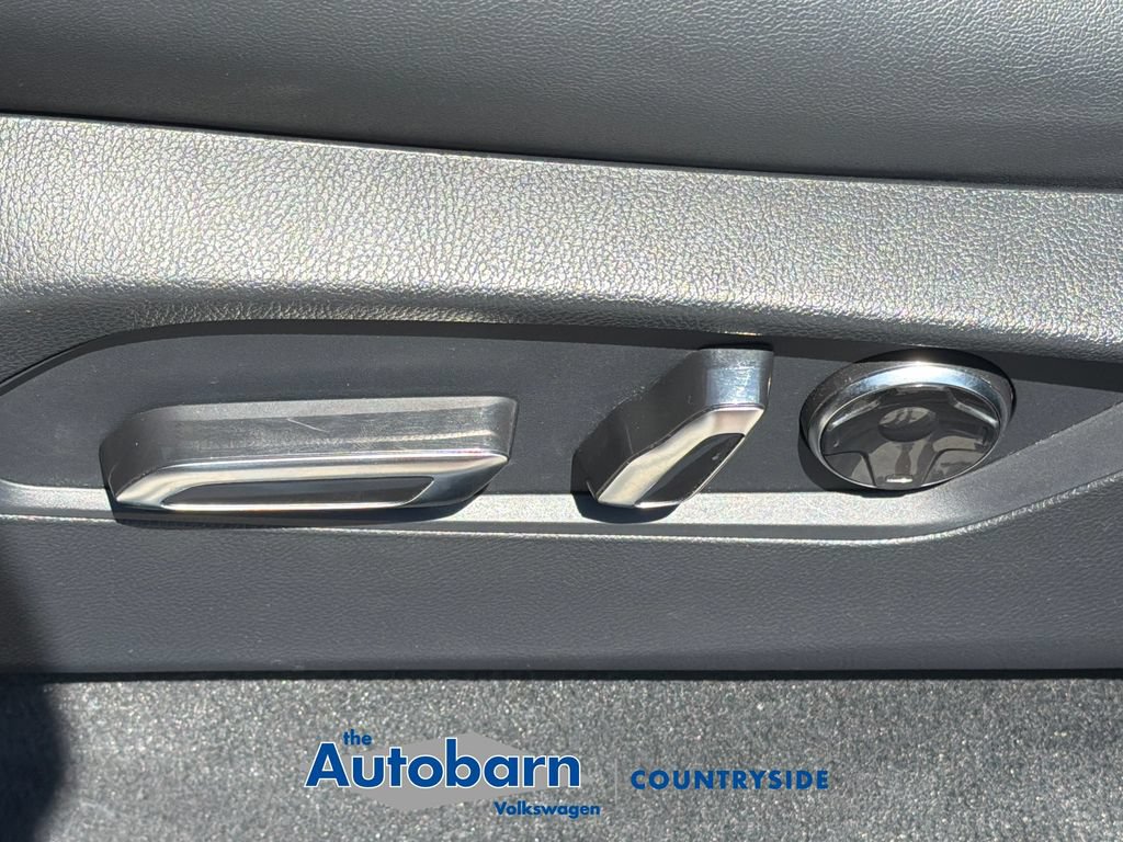 Used 2024 Acura MDX SH-AWD w/ Technology Package image 11