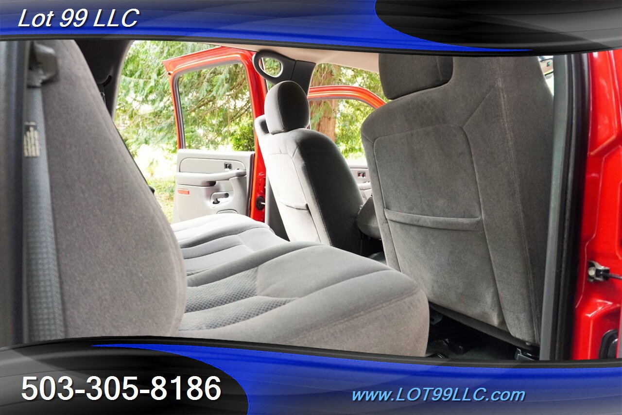 Used 2007 Chevrolet Silverado 2500 LT w/ Onstar Plus Package AWD/4WD image 17