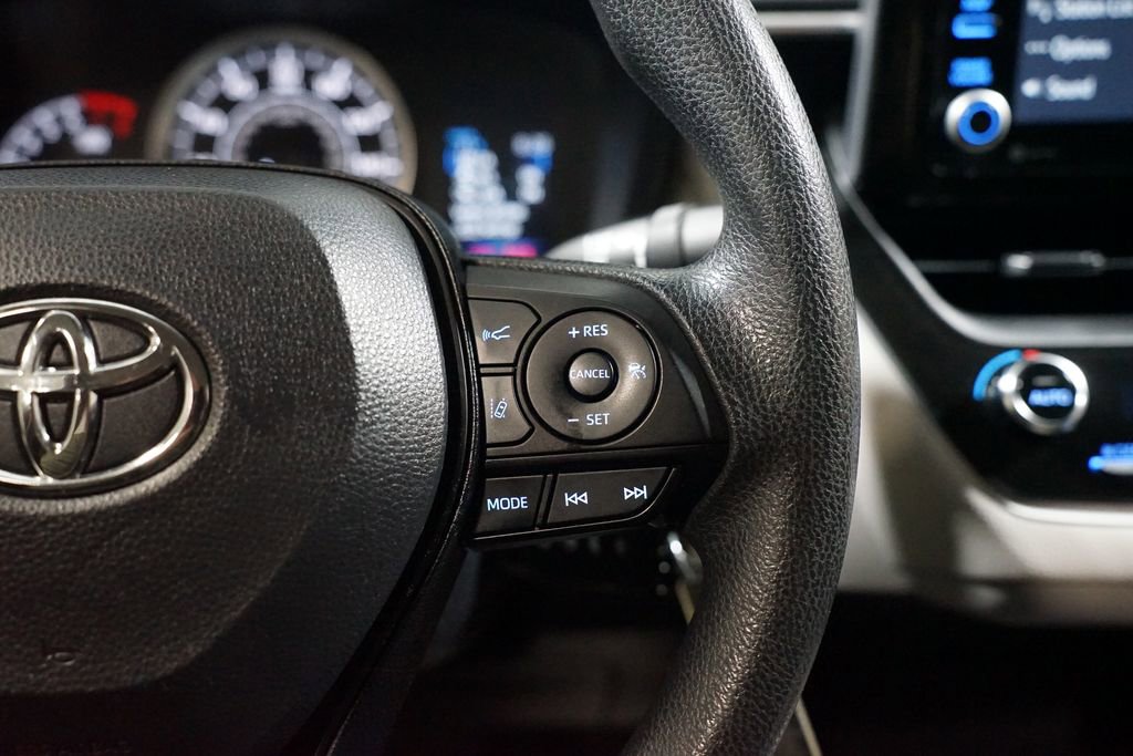 Used 2022 Toyota Corolla LE image 13