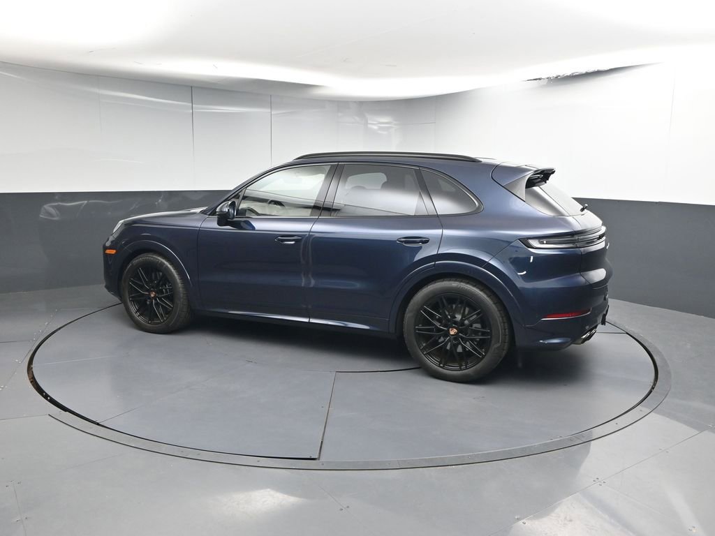 Certified 2026 Porsche Cayenne GTS image 24