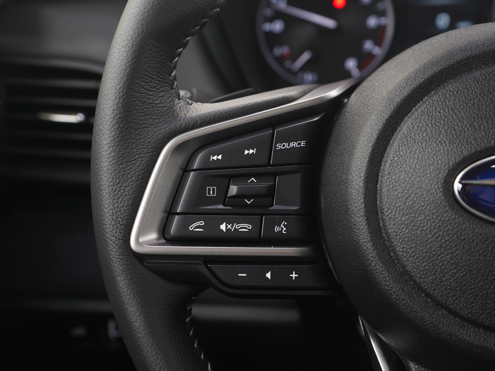 Used 2025 Subaru Outback Premium image 25